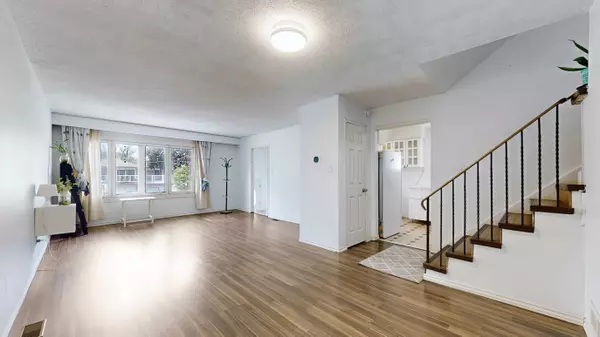 Toronto E07, ON M1S 3T5,6 Snowhill CRES