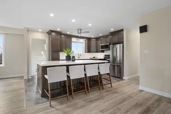 Belleville, ON K8N 4Z5,94 Cloverleaf DR
