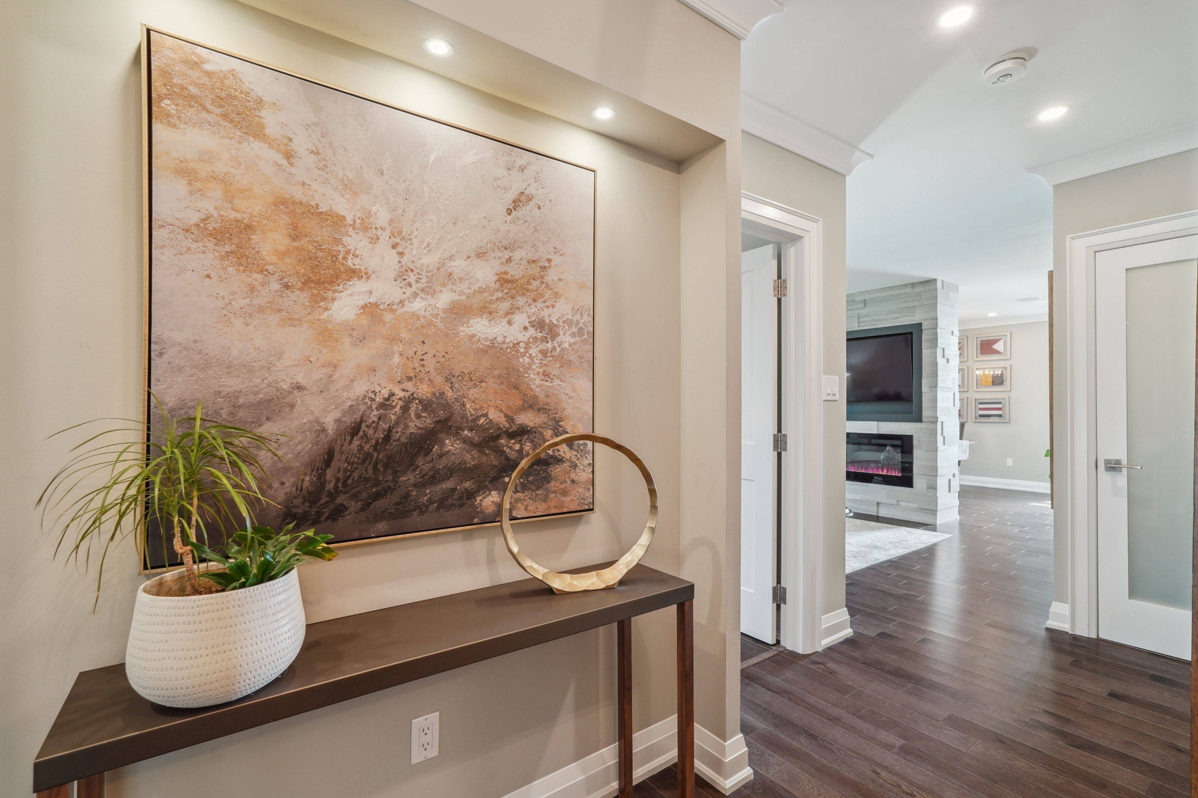 Burlington, ON L7L 5L2,5250 Lakeshore RD #106