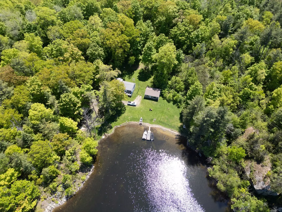 Front Of Leeds & Seeleys Bay, ON K7G 2V4,1122 Gananoque Lake RD