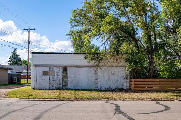 Wainwright, AB T9W 1G2,1237 6 AVE