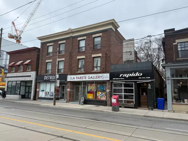 Toronto C02, ON M5R 3G8,1093 Bathurst ST