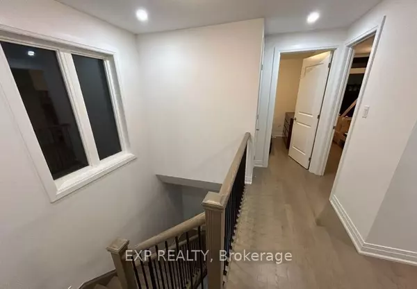 Markham, ON L6B 1R8,21 Jack Carson DR #Room 2