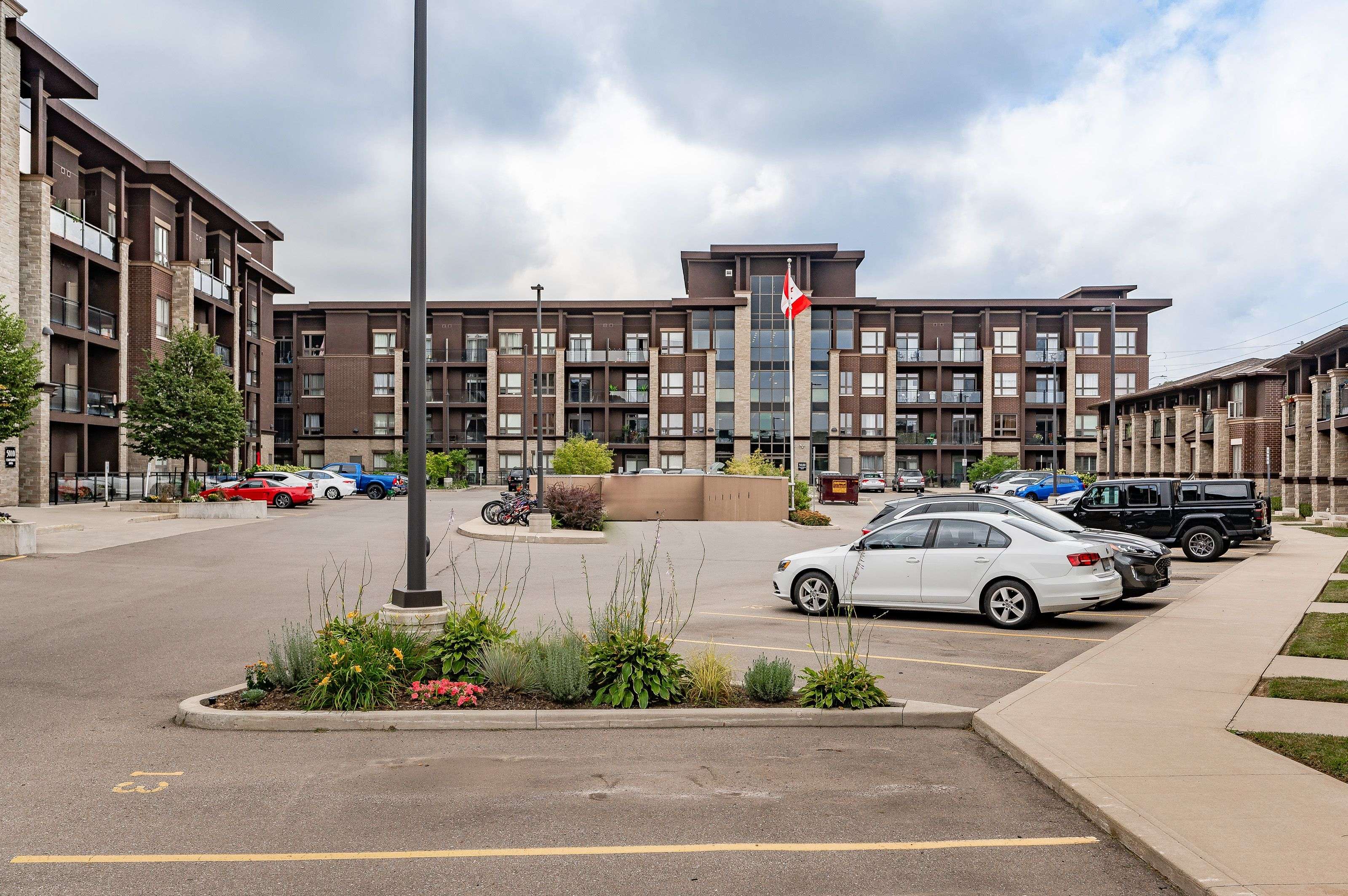 Burlington, ON L7L 0H7,5020 Corporate DR #403