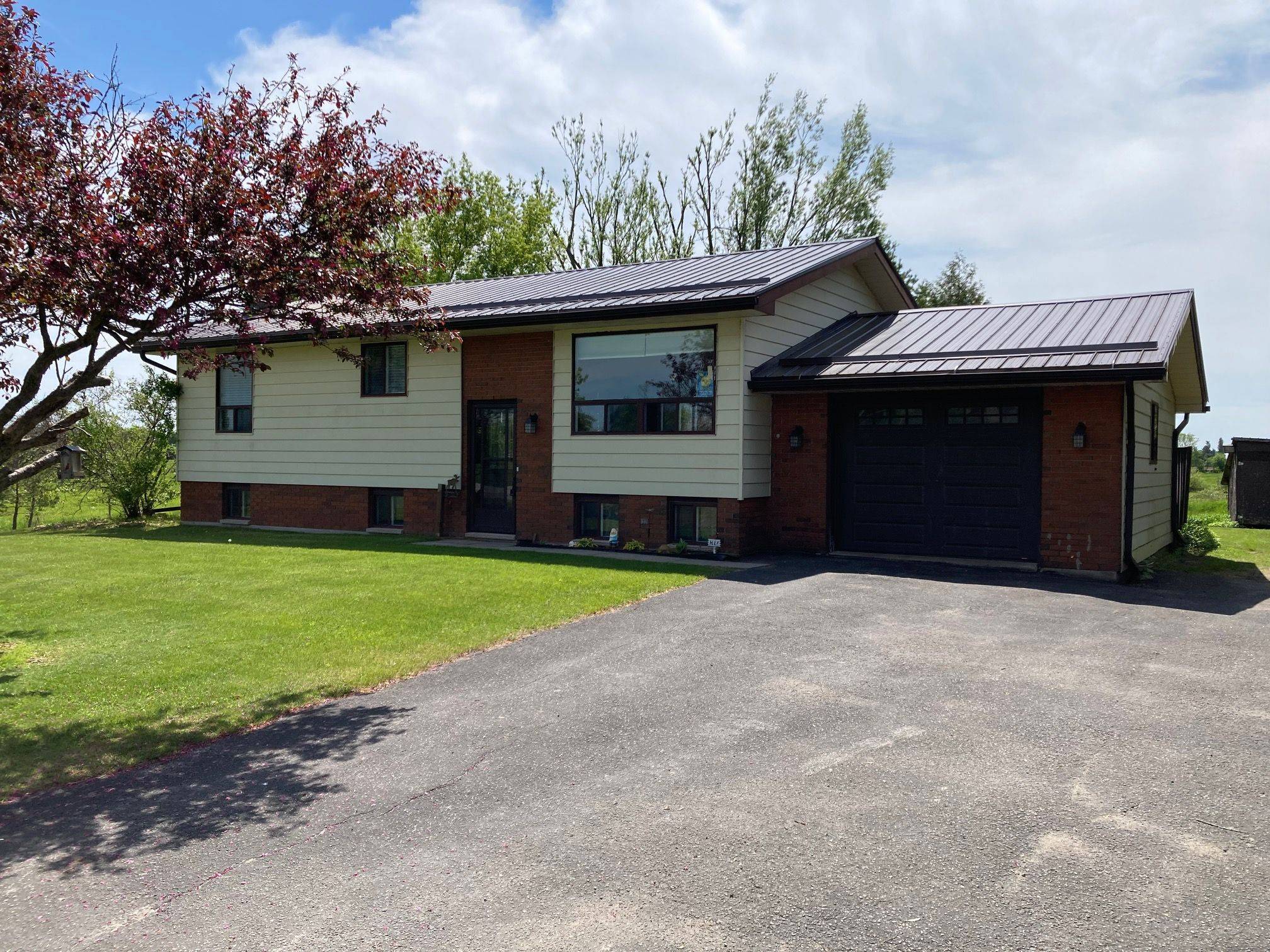 496 Pigeon Lake RD, Kawartha Lakes, ON K9V 4R3