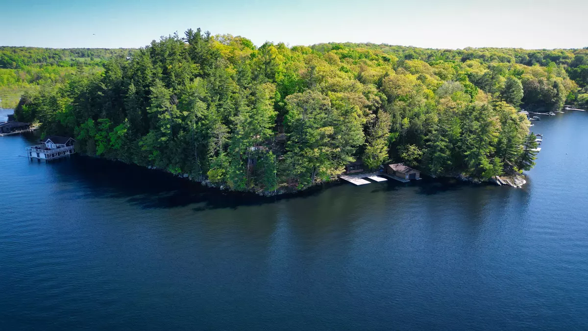 Muskoka Lakes, ON P1L 1W8,1519 Muskoka Rd 118 RD W #15