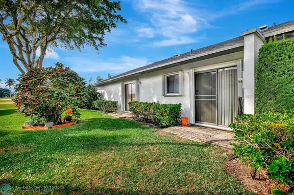 Weston, FL 33326,342 Fairway Cir #20