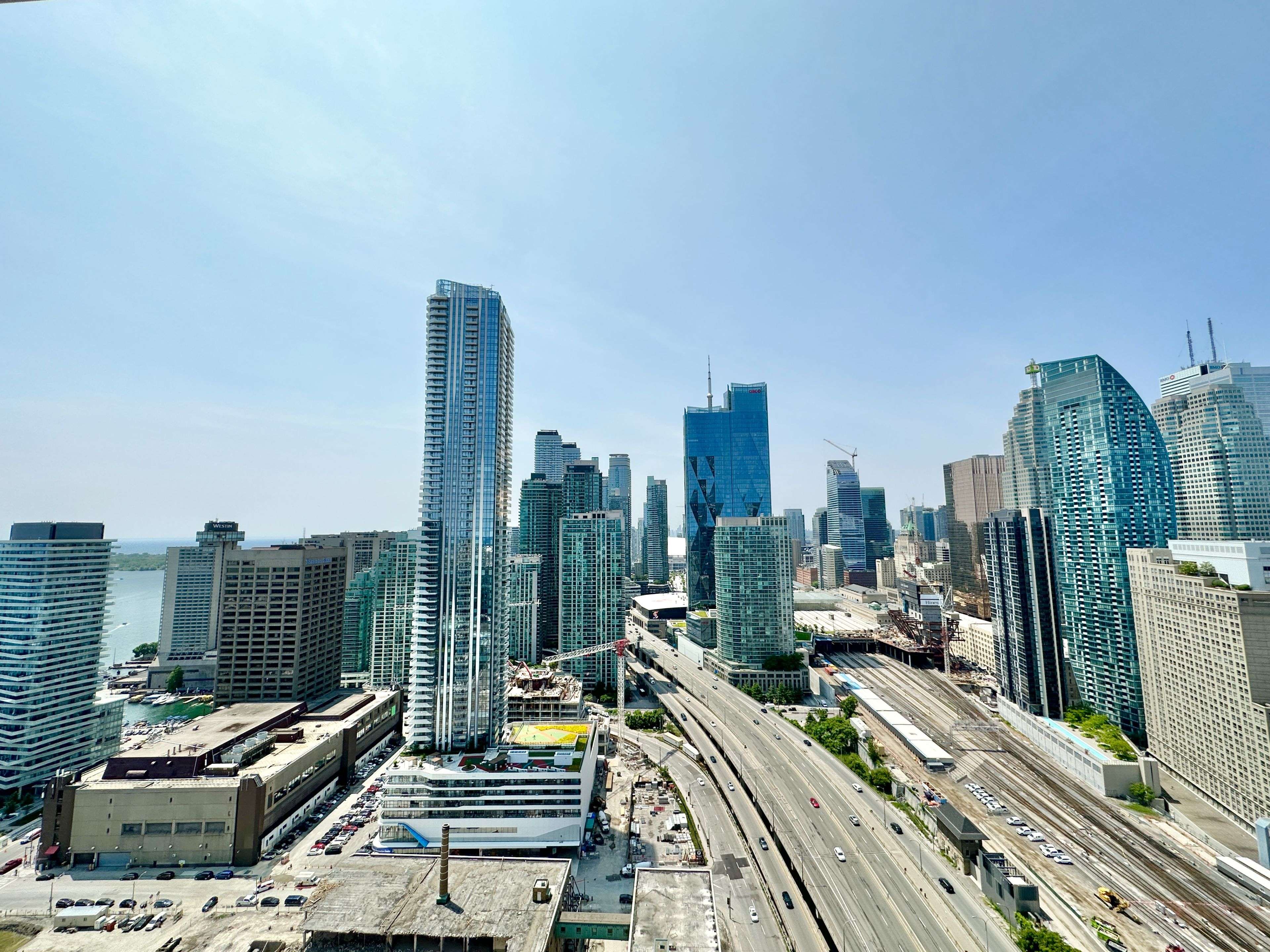 Toronto C08, ON M5E 0G1,55 Cooper ST #3916