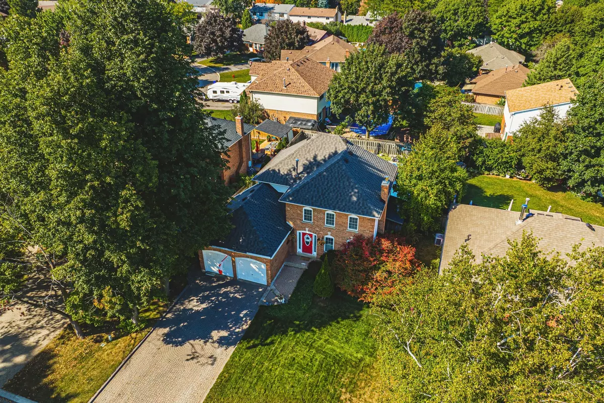 Hamilton, ON L9G 4B2,412 Melanie CRES