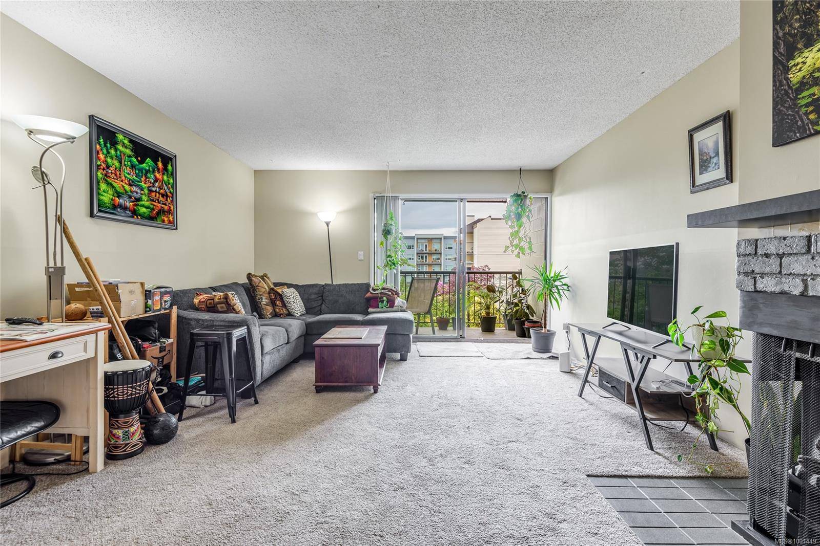 Campbell River, BC V9W 6T6,585 Dogwood St S #213