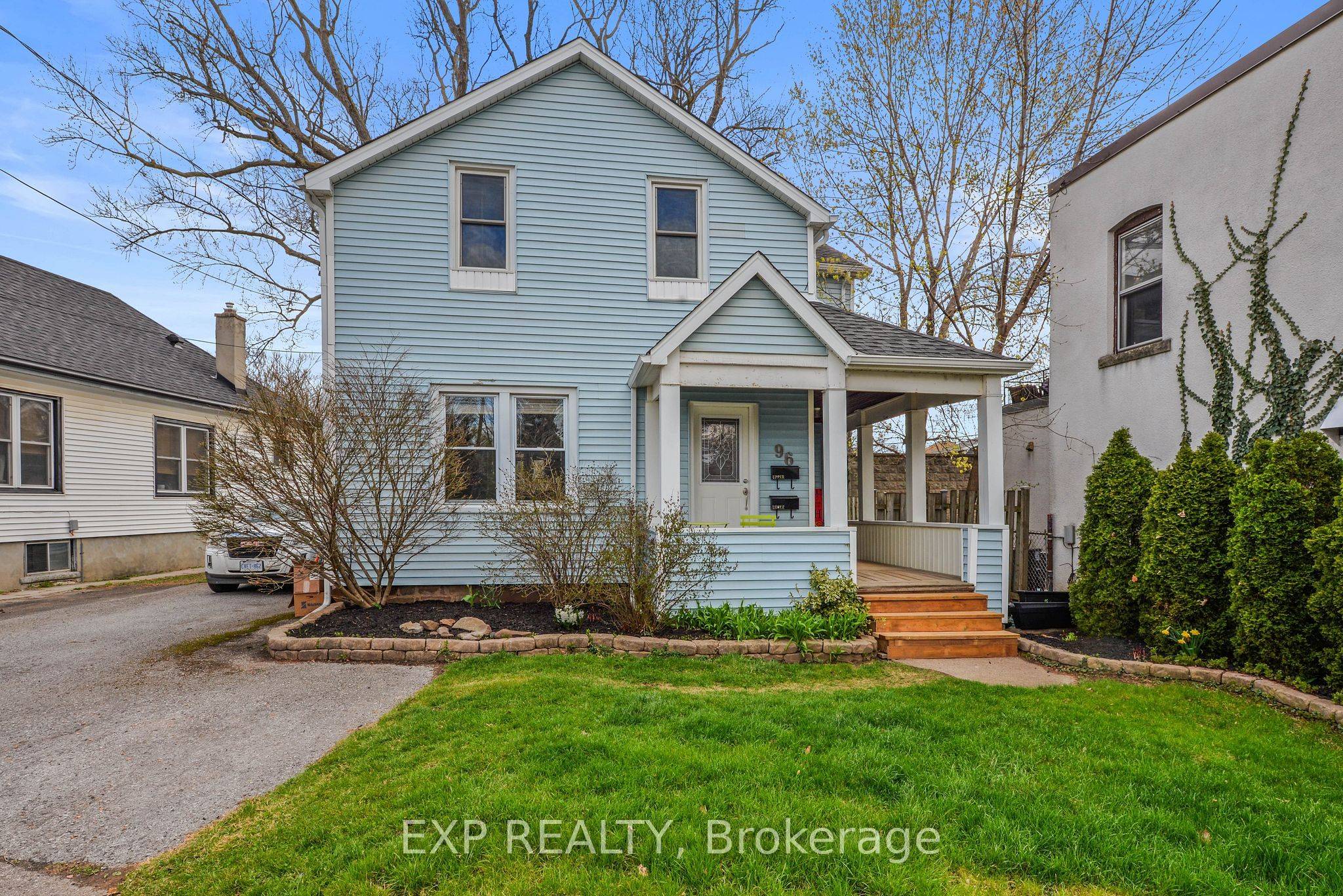 96 York ST, St. Catharines, ON L2R 6E2