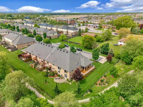 Hamilton, ON L0R 1C0,310 Southbrook DR #10