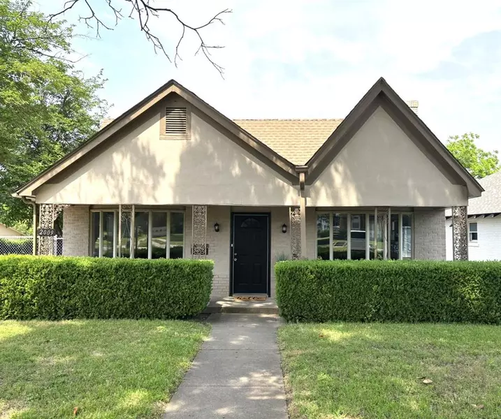 2009 Berwick Avenue, Dallas, TX 75203