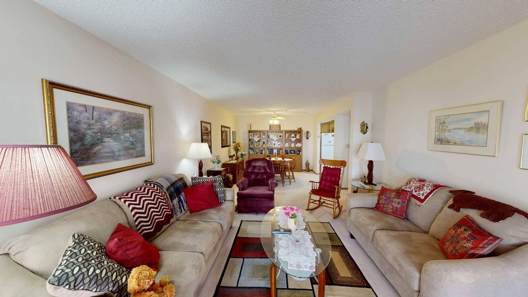Lethbridge, AB T1J 4P1,20 3 ST S #206