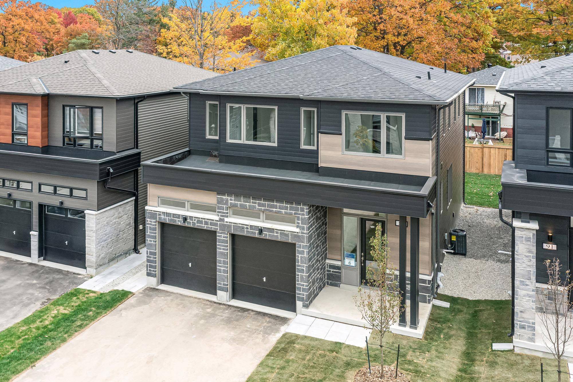 89 Berkely ST, Wasaga Beach, ON L9Z 2N5