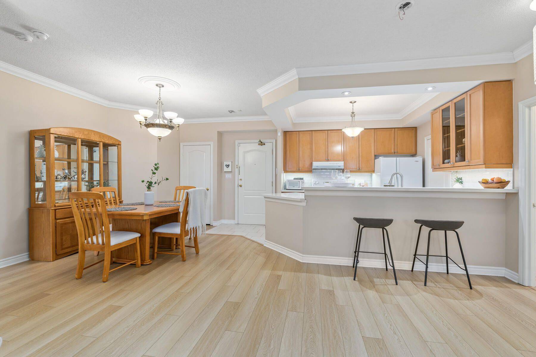 Mississauga, ON L5A 4N5,3351 Cawthra RD #116
