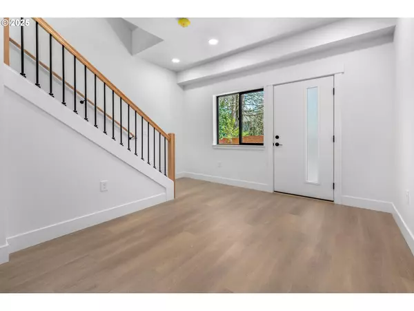 Portland, OR 97220,10727 NE FREMONT ST