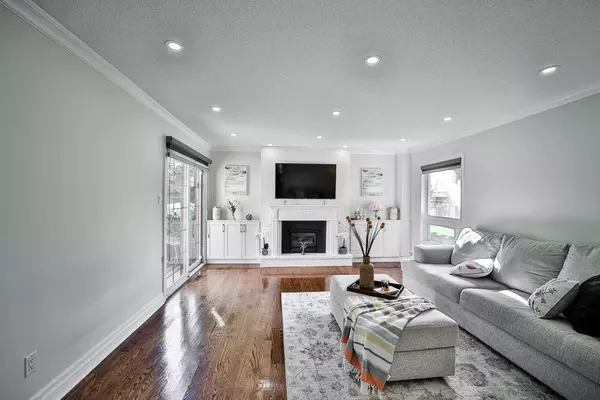 Brampton, ON L6Z 4M2,28 Ridelle CT