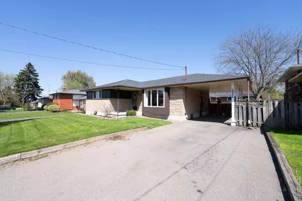 Grimsby, ON L3M 3X1,402 Kerman AVE