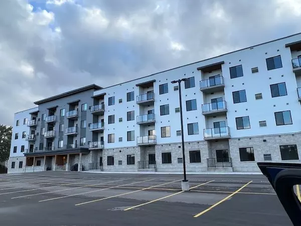 Kincardine, ON N2Z 0H6,620 Philip PL #Unit 106