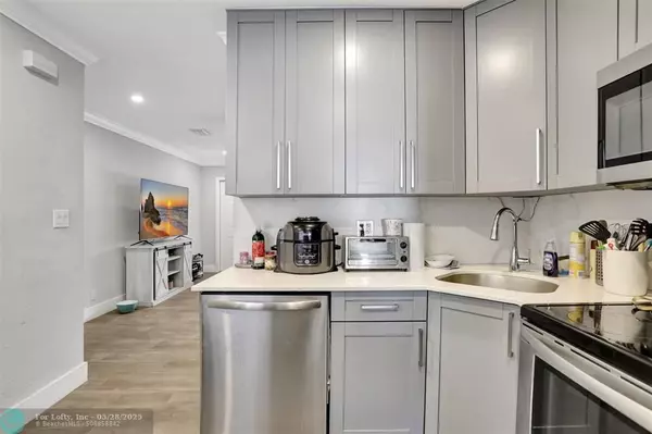 Wilton Manors, FL 33311,2617 NW 9th Ave
