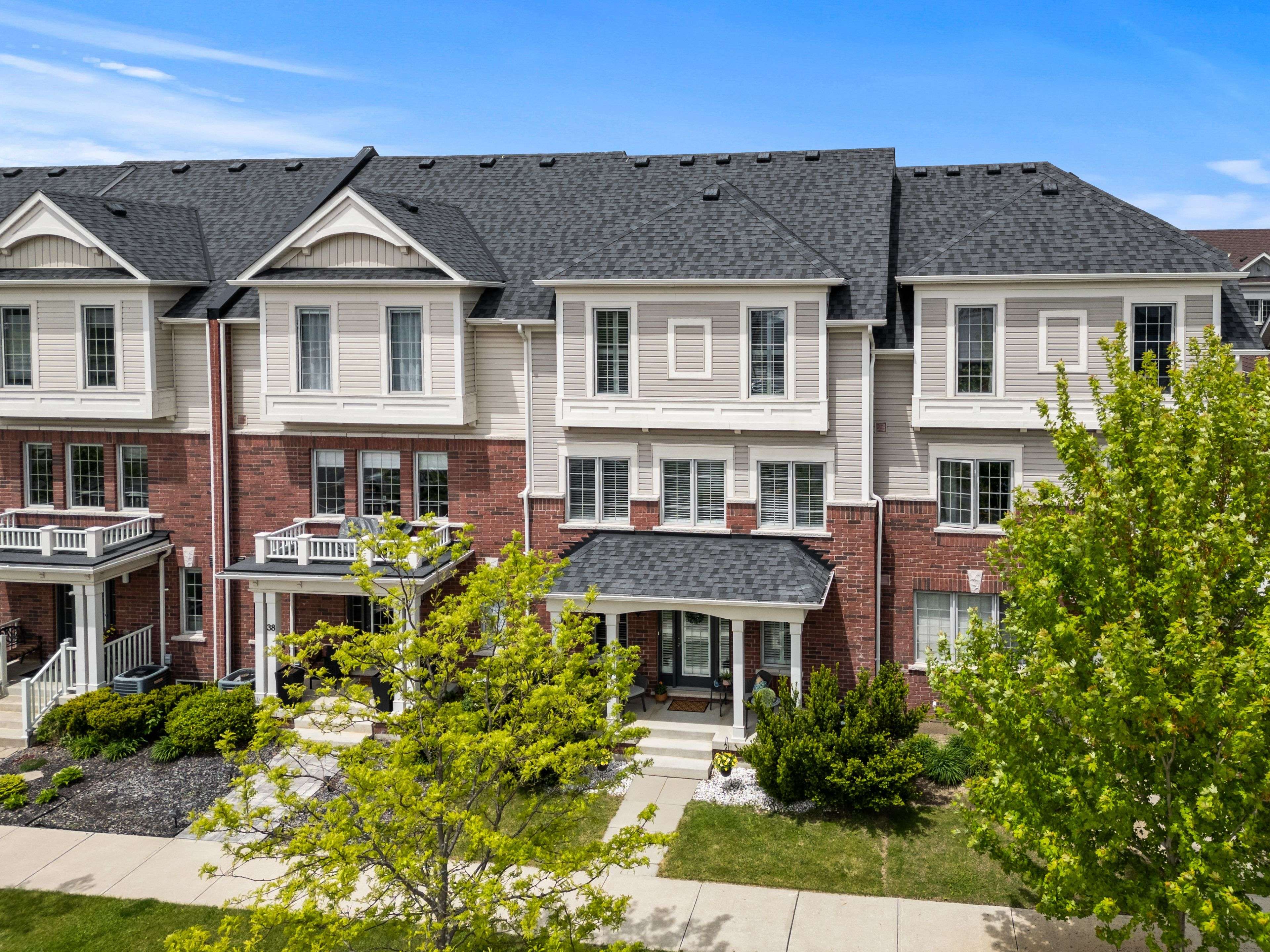 Caledon, ON L7C 3S2,36 Mcdevitt LN