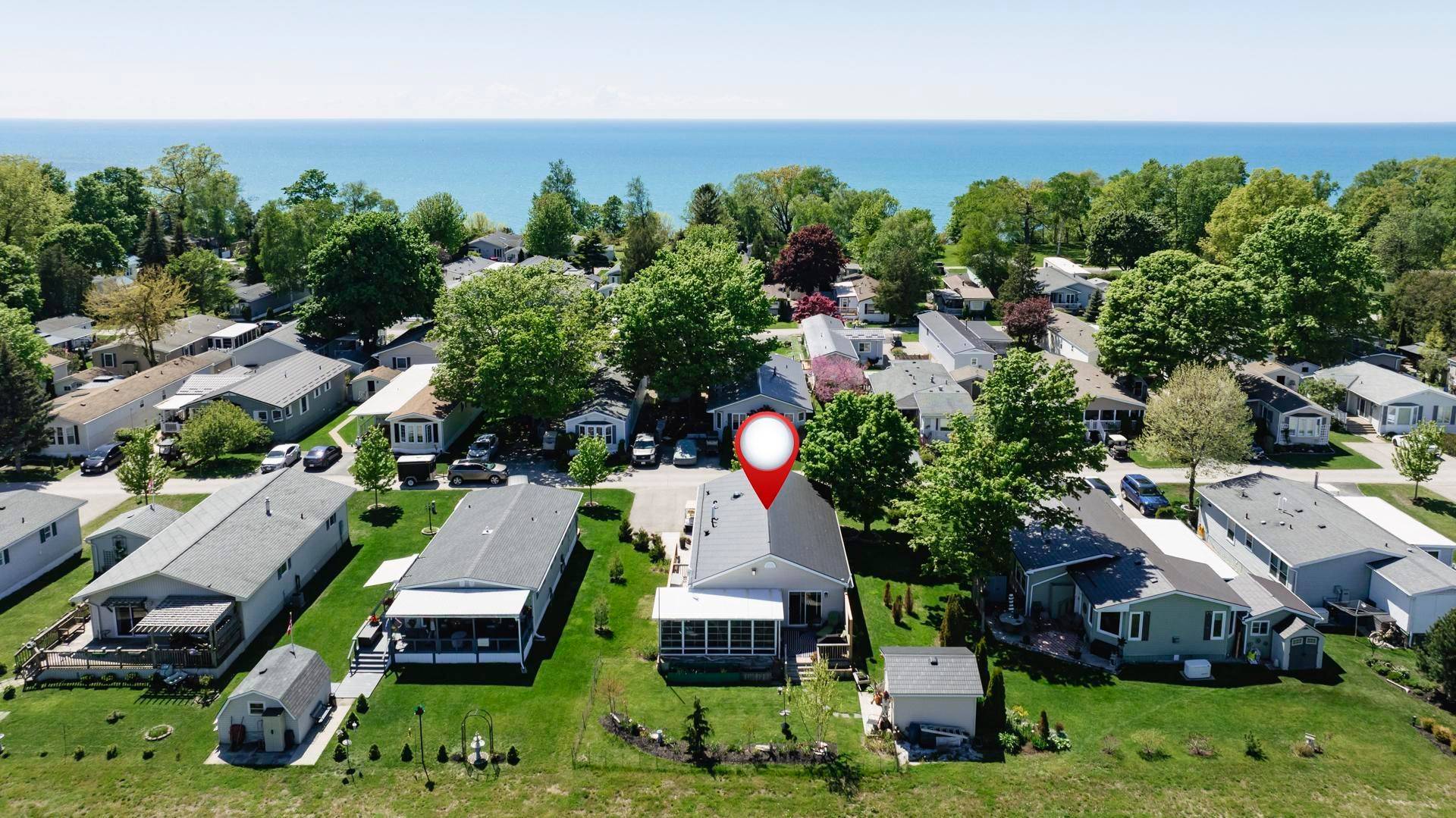 Ashfield-colborne-wawanosh, ON N7A 3Y2,46 ALGONQUIN LN
