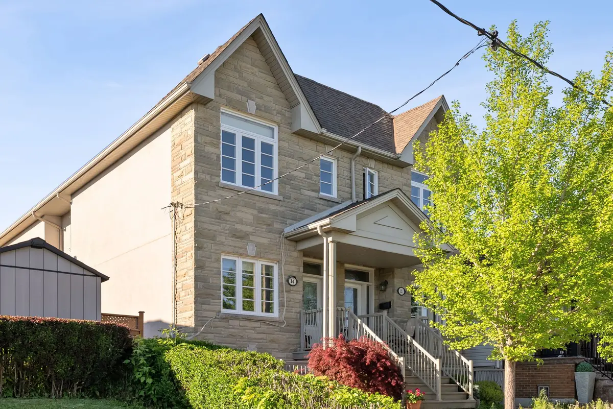 Toronto W03, ON M6E 1S5,14 Teignmouth AVE