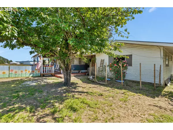 Oakland, OR 97462,447 EAGLE VALLEY RD