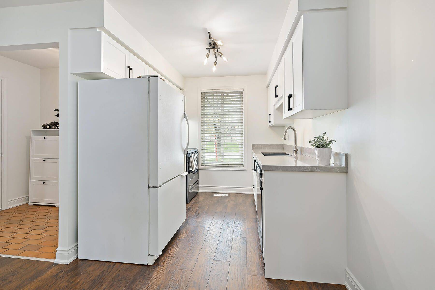 Halton Hills, ON L7J 2T2,10 Greenore CRES