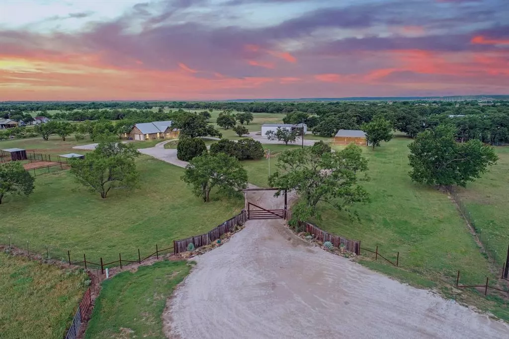 Mineral Wells, TX 76067,500 Saddleview Court