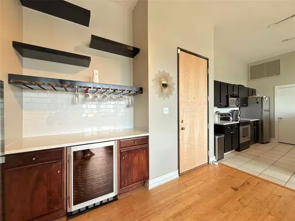 Dallas, TX 75204,2502 Live Oak Street #309