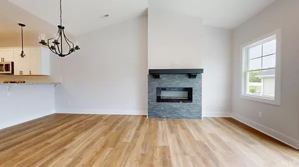 Lynchburg, VA 24502,15 Tiphne LN