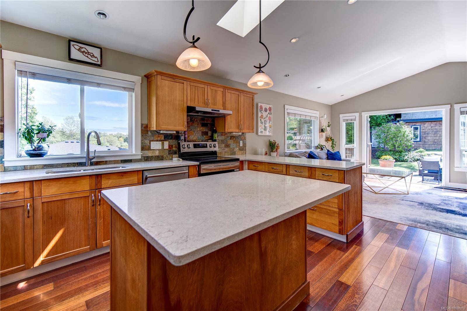 Saanich, BC V8Z 2T9,1063 Chesterfield Rd