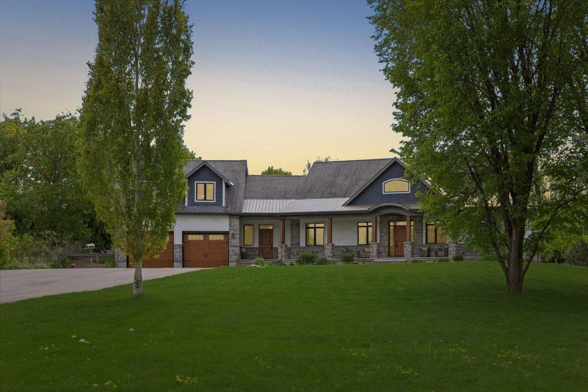 Kanata, ON K2W 1G7,127 Beach HTS