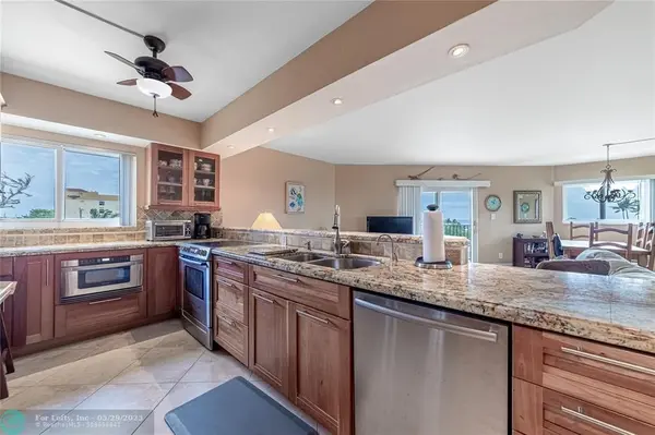 Deerfield Beach, FL 33441,180 SE 20th Ave #403