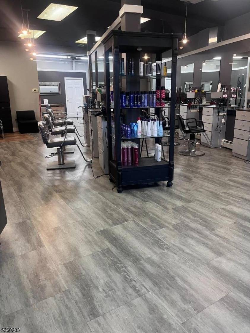 Kenilworth Boro, NJ 07033,601 Boulevard