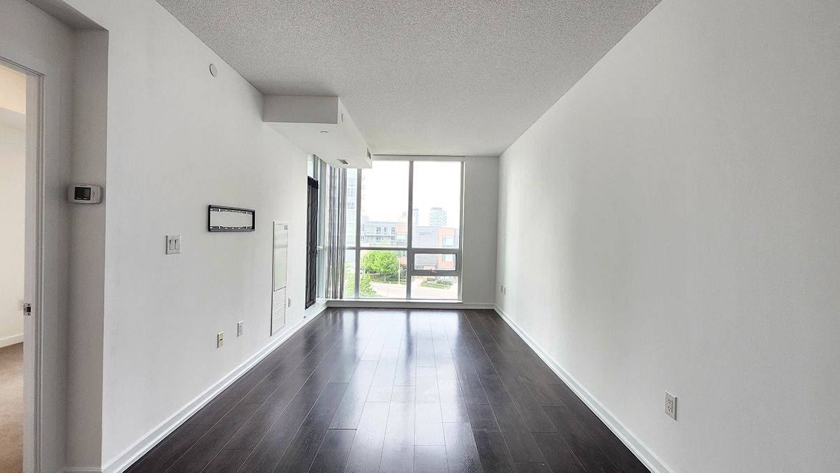 Toronto C15, ON M2J 0B6,62 Forest Manor RD #302