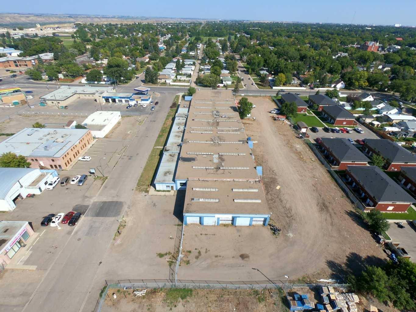 Lethbridge, AB T1H 2C6,443 10th ST N