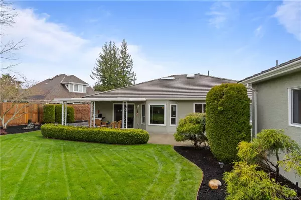 1108 Yellowbrick Rd Parksville, BC V9P 2K4