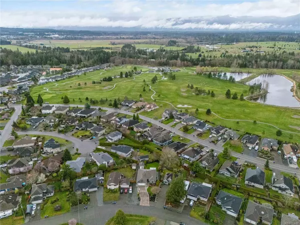 1108 Yellowbrick Rd Parksville, BC V9P 2K4