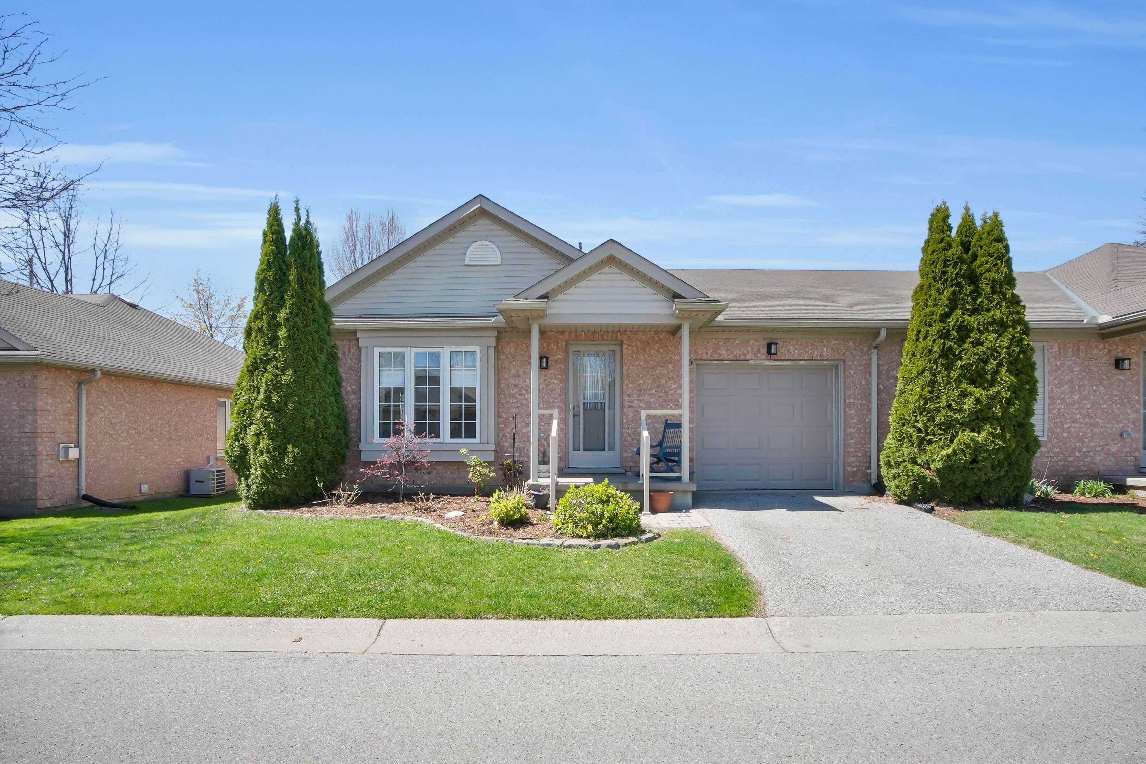 London North, ON N5X 4E4,601 Grenfell DR #16