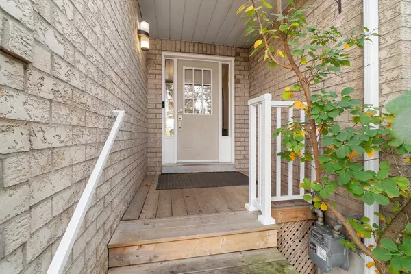 Burlington, ON L7L 6K1,5140 Lampman AVE