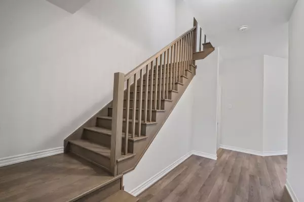 Gravenhurst, ON P1P 0H8,335 Beechwood Forest LN