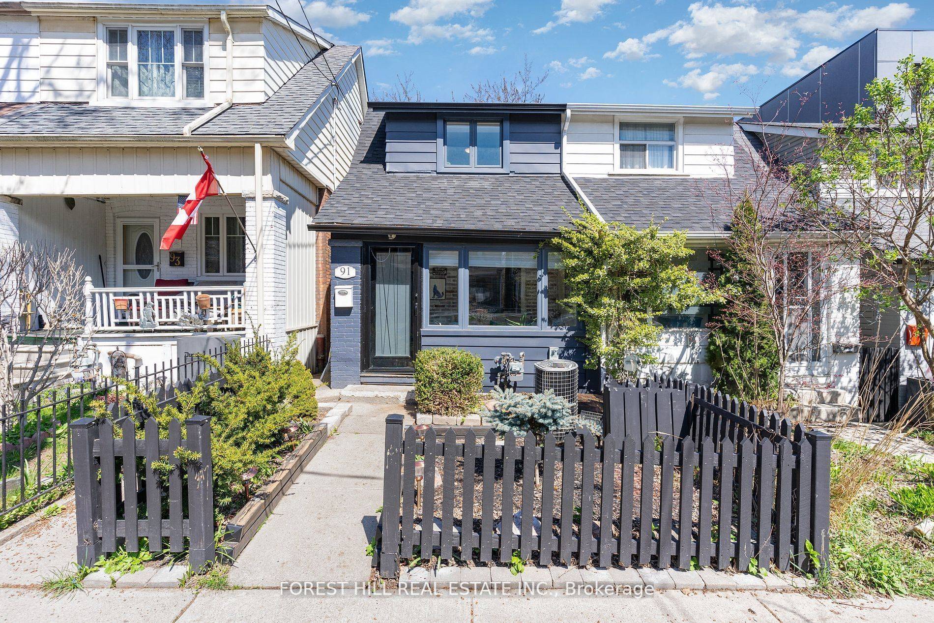 91 Alton AVE, Toronto E01, ON M4L 2M3
