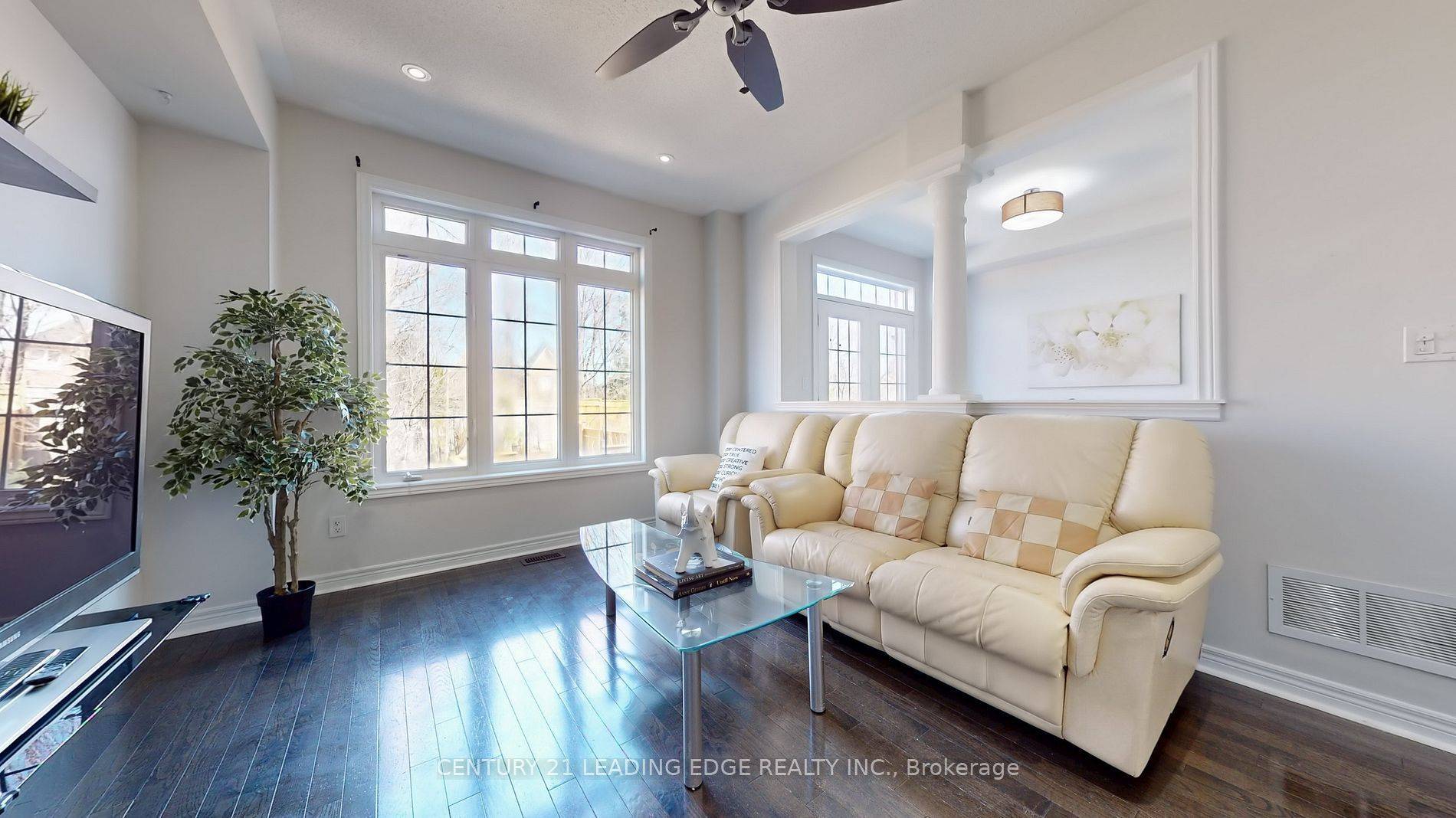 Richmond Hill, ON L4E 0C9,280 Paradelle DR #26