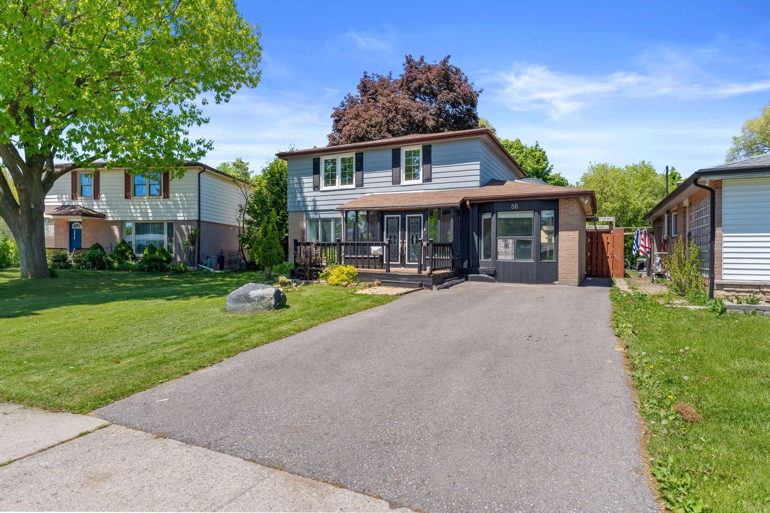 Brampton, ON L6T 2M5,80 Brookland DR
