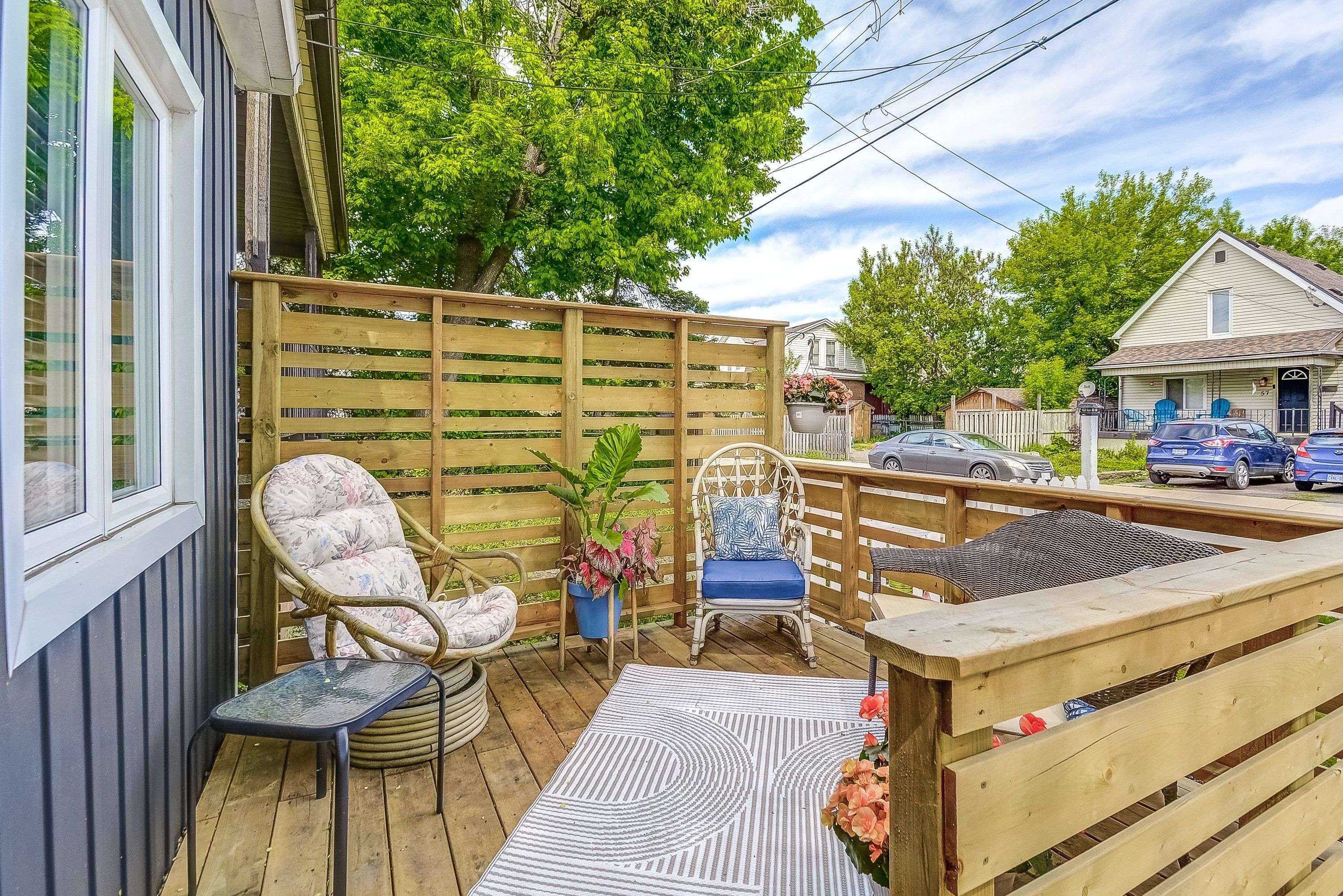 Hamilton, ON L8H 2S9,62 Argyle AVE