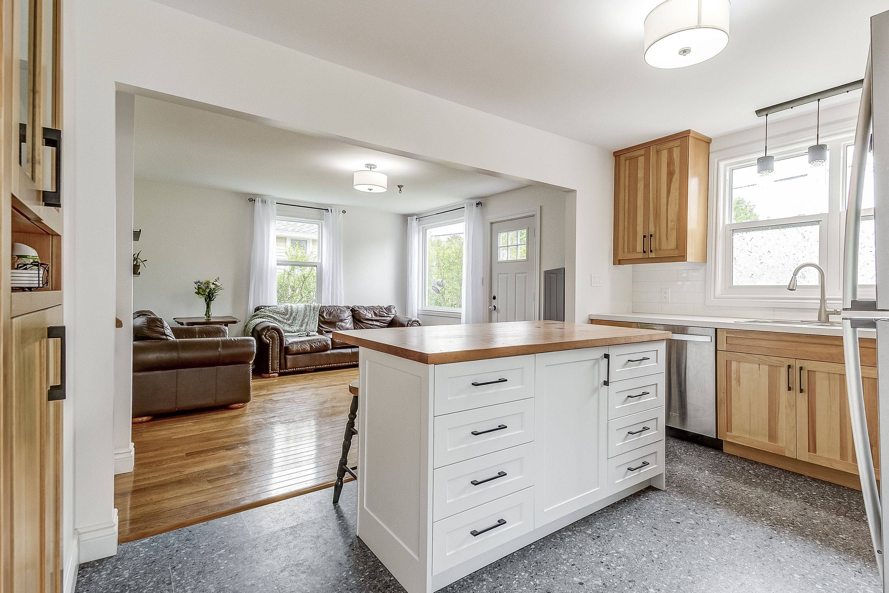 Centre Wellington, ON N1M 2M4,595 Woodside ST