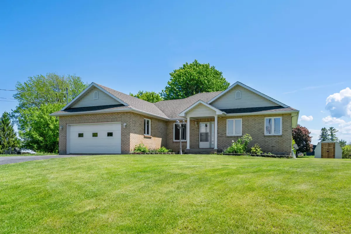 South Glengarry, ON K6H 5R5,18614 County 2 RD